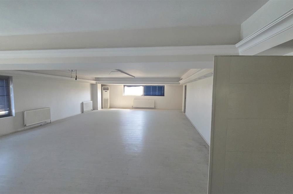 C21 LOFT'TAN İZMİR ASFALTI ÜZERİNDE 4.000 m² KİRALIK KOMPLE BİNA
