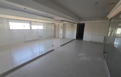 C21 LOFT'TAN İZMİR ASFALTI ÜZERİNDE 4.000 m² KİRALIK KOMPLE BİNA