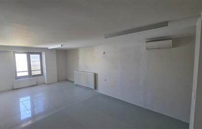 C21 LOFT'TAN İZMİR ASFALTI ÜZERİNDE 4.000 m² KİRALIK KOMPLE BİNA