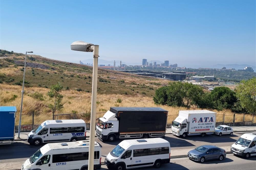 Maltepe'de Deniz ve Orman Manzaralı 2+1