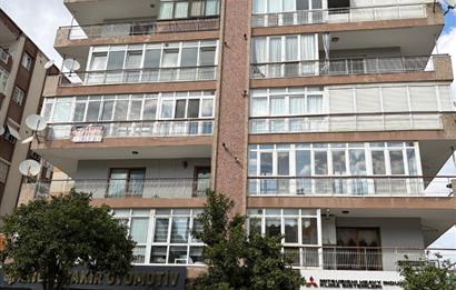 Bahçelievler Gün Sazak Bulvarı'nda Kiralık Geniş 2+1 Daire