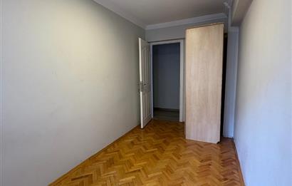 Bahçelievler Gün Sazak Bulvarı'nda Kiralık Geniş 2+1 Daire
