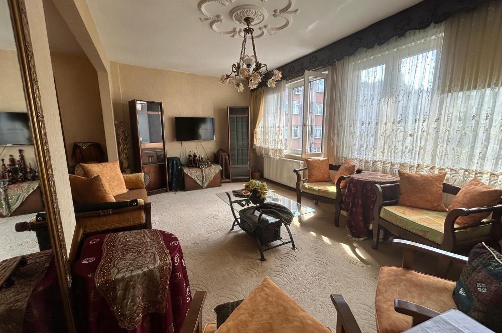 FATİH VATAN CADDESİ AKŞEMSETTİN MAHALLESİNDE 3+1 SATILIK DAİRE