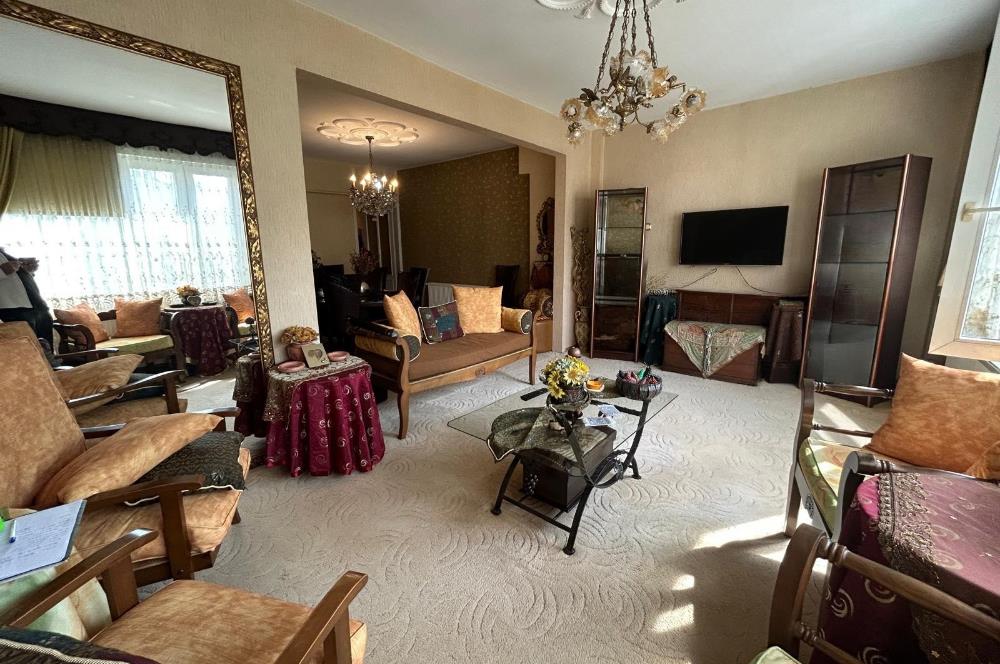 FATİH VATAN CADDESİ AKŞEMSETTİN MAHALLESİNDE 3+1 SATILIK DAİRE