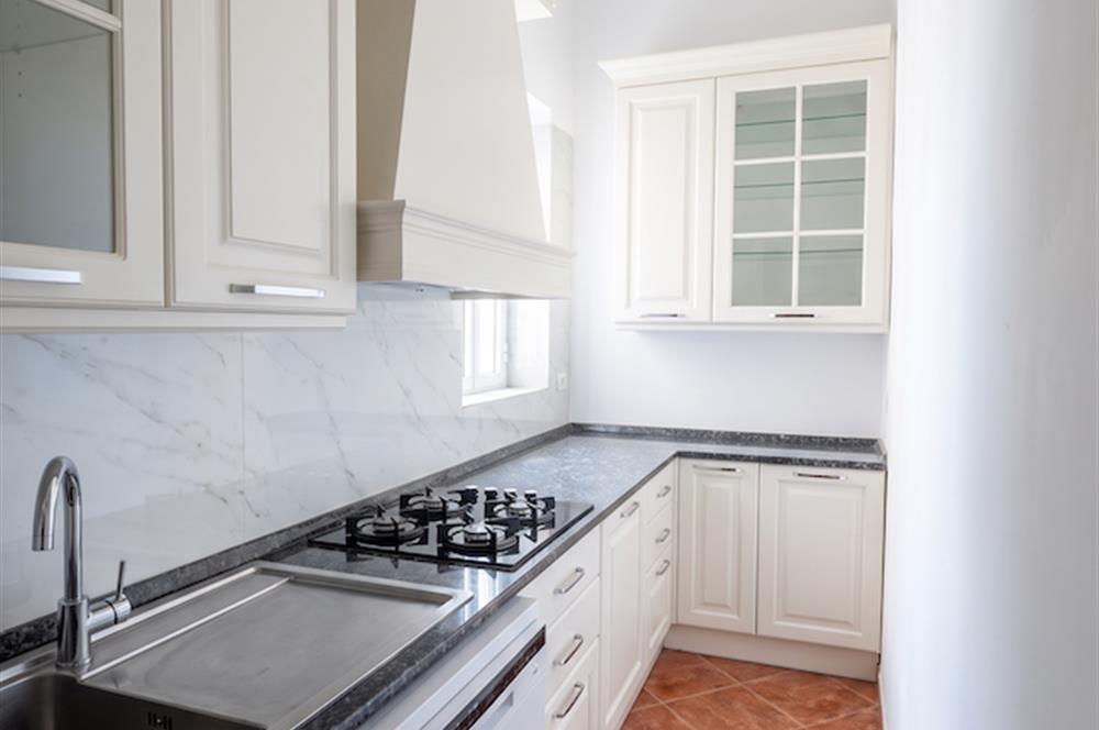Galata Kulesine Komşu 2+1 Deniz Manzaralı Daire Satılık Daire