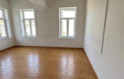 Galata Kulesine Komşu 2+1 Deniz Manzaralı Daire Satılık Daire