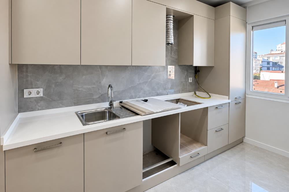 SUADİYE EMİN ALİ PAŞA MARMARAY'A YAKIN SIFIR 2+1 BALKONLU DAİRE