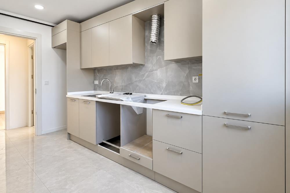 SUADİYE EMİN ALİ PAŞA MARMARAY'A YAKIN SIFIR 2+1 BALKONLU DAİRE