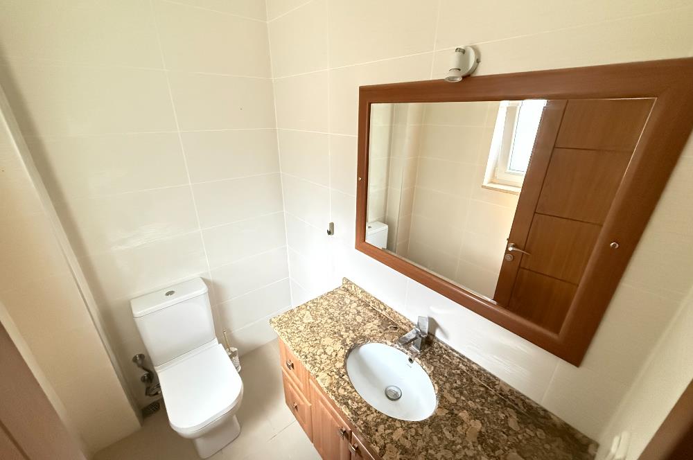 Zekeriyaköy'de Site İçinde, Önü Açık 4+2 Kiralık Villa