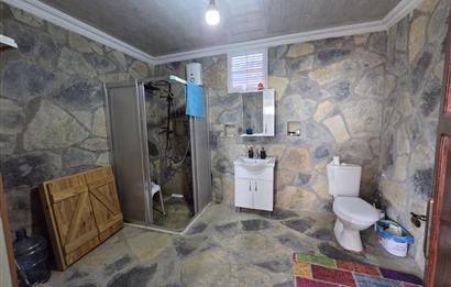 Mumcular Gökyer yıllık  kiralık 1698 m2 tarla ve icerisinde 1+1 esyalı müstakil ev