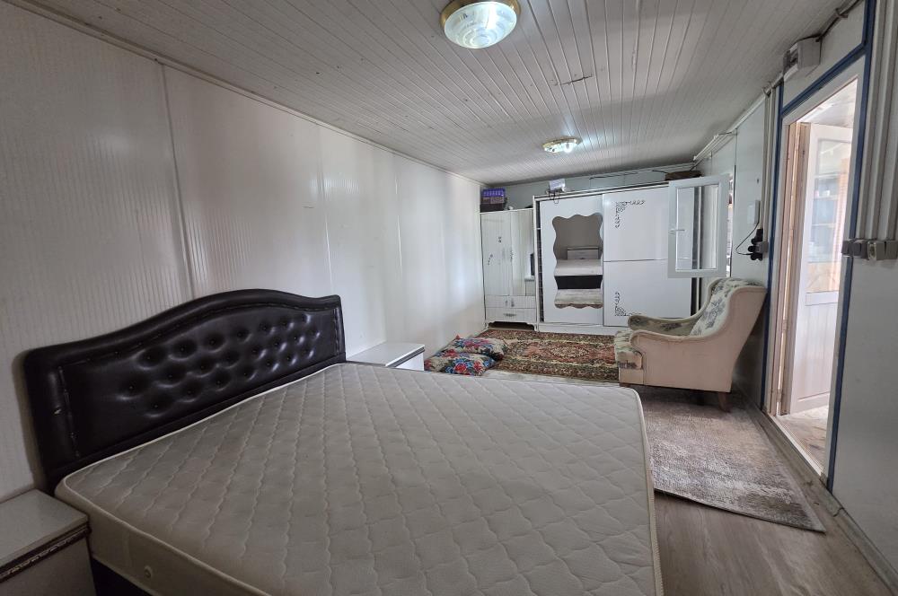 Mumcular Gökyer yıllık  kiralık 1698 m2 tarla ve icerisinde 1+1 esyalı müstakil ev