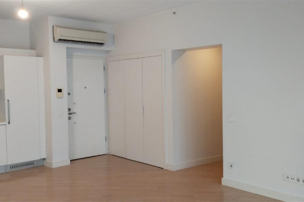 Mesa Kartall'da, Teraslı, Deniz Manzaralı, Yüksek katta Kiralık