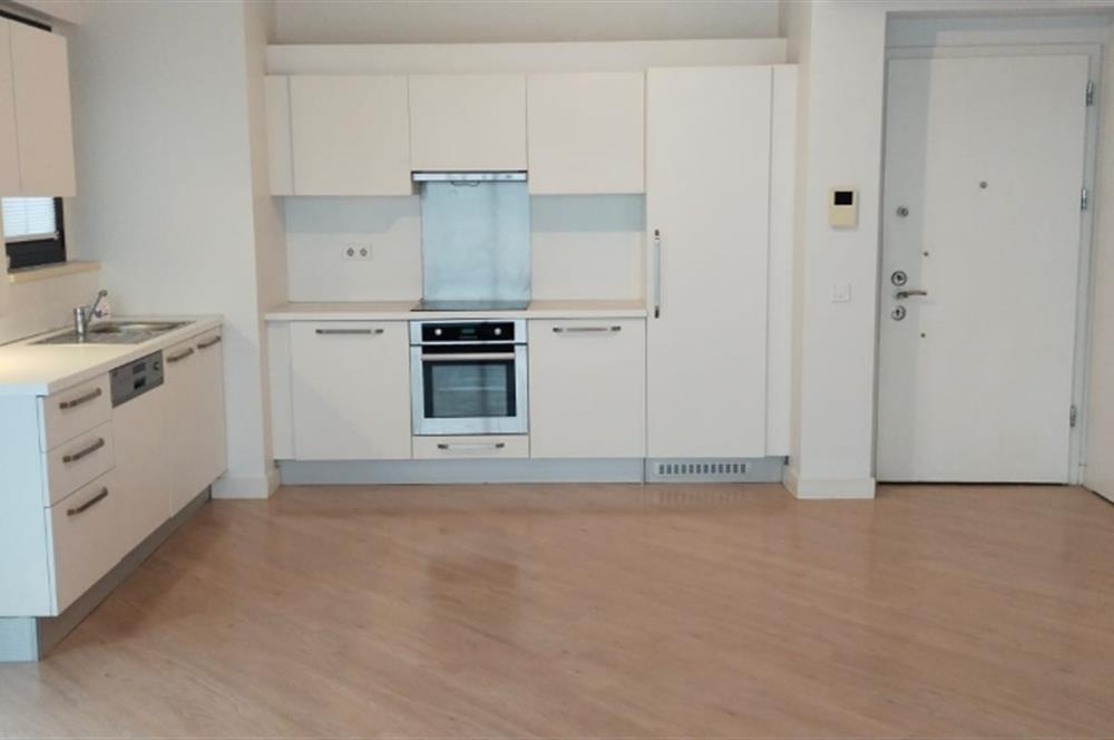 Mesa Kartall'da, Teraslı, Deniz Manzaralı, Yüksek katta Kiralık