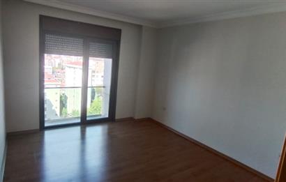 Kartal Marmaray'a, Sahile yürüme mesafeli Kiralık 4+1 Daire