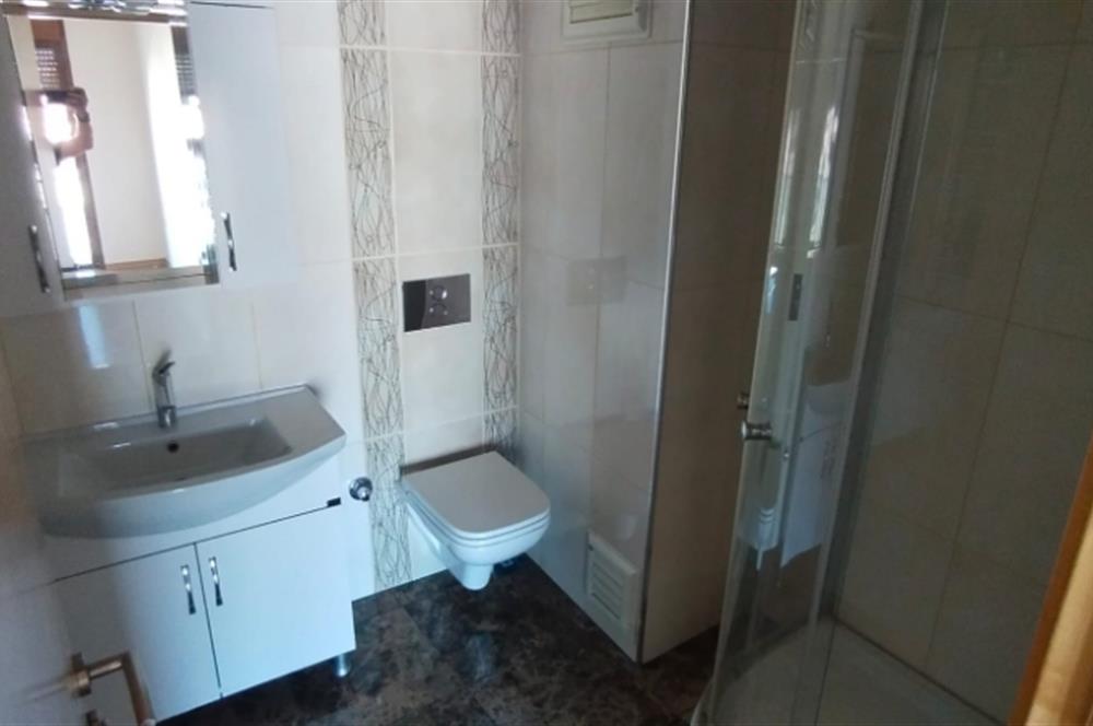 Kartal Marmaray'a, Sahile yürüme mesafeli Kiralık 4+1 Daire