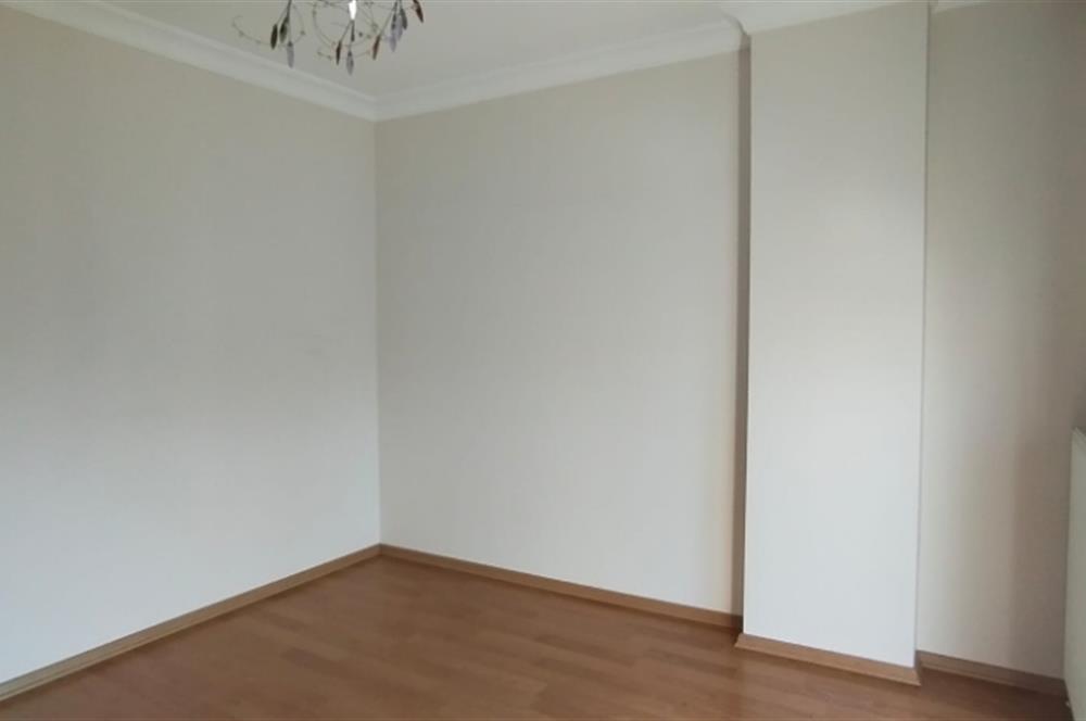 Kartal Marmaray'a, Sahile yürüme mesafeli Kiralık 4+1 Daire