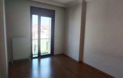 Kartal Marmaray'a, Sahile yürüme mesafeli Kiralık 4+1 Daire