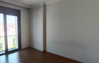 Kartal Marmaray'a, Sahile yürüme mesafeli Kiralık 4+1 Daire