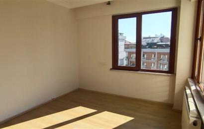 Kartal Marmaray'a, Sahile yürüme mesafeli Kiralık 4+1 Daire
