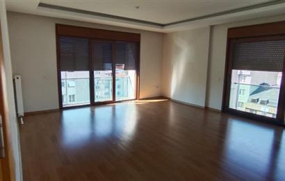 Kartal Marmaray'a, Sahile yürüme mesafeli Kiralık 4+1 Daire