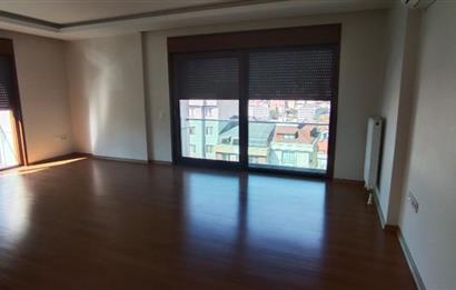 Kartal Marmaray'a, Sahile yürüme mesafeli Kiralık 4+1 Daire