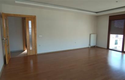 Kartal Marmaray'a, Sahile yürüme mesafeli Kiralık 4+1 Daire