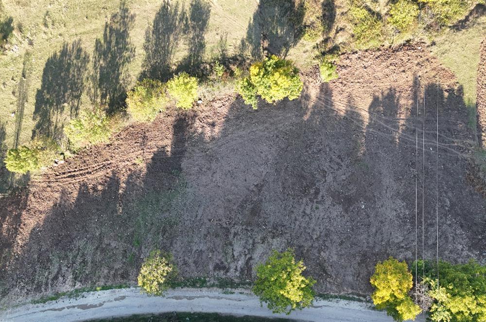 C21 Cius; Şükriye Köyünde Yola Cepheli 545 m² İmarlı Arsa