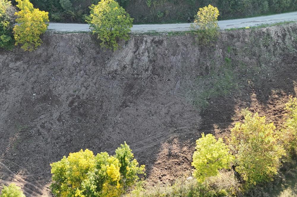 C21 Cius; Şükriye Köyünde Yola Cepheli 545 m² İmarlı Arsa