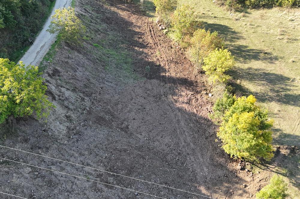 C21 Cius; Şükriye Köyünde Yola Cepheli 545 m² İmarlı Arsa
