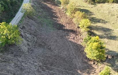 C21 Cius; Şükriye Köyünde Yola Cepheli 545 m² İmarlı Arsa