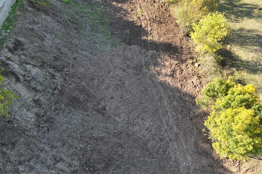 C21 Cius; Şükriye Köyünde Yola Cepheli 545 m² İmarlı Arsa