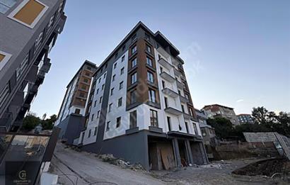 PENDİK VELİBABA'DA CADDE ÜZERİ SIFIR BİNADA SATILIK 2+1