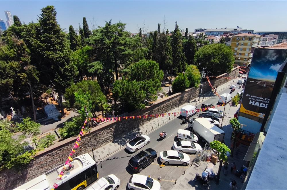 KURTULUŞ ERGENEKON CADDESİ ÜZERİNDE 3+1 KİRALIK DAİRE