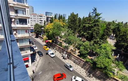 KURTULUŞ ERGENEKON CADDESİ ÜZERİNDE 3+1 KİRALIK DAİRE