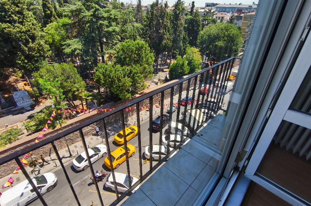 KURTULUŞ ERGENEKON CADDESİ ÜZERİNDE 3+1 KİRALIK DAİRE