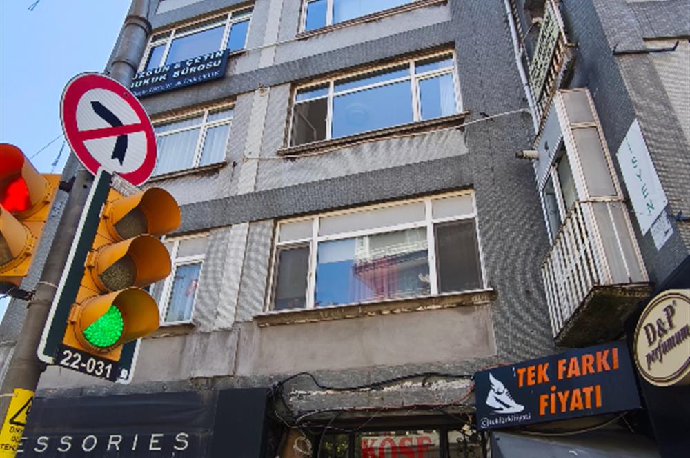 KURTULUŞ ERGENEKON CADDESİ ÜZERİNDE 3+1 KİRALIK DAİRE