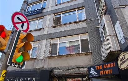 KURTULUŞ ERGENEKON CADDESİ ÜZERİNDE 3+1 KİRALIK DAİRE