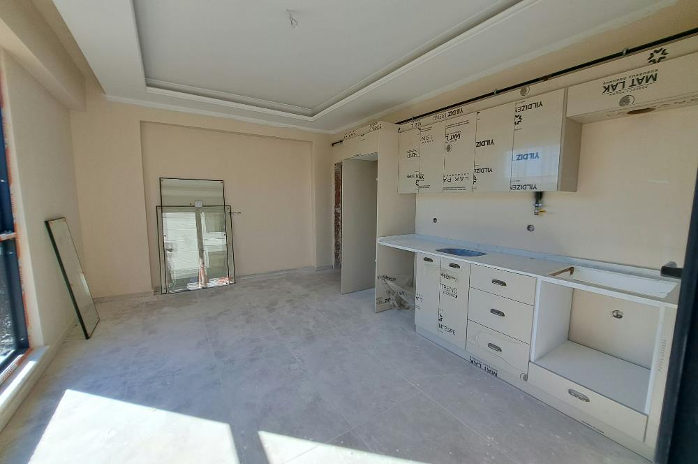 Pera Kocaali 1 Sitesi Havuzlu Denize Yakın Yeni Satılık 2+1 ler