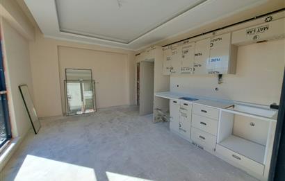 Pera Kocaali 1 Sitesi Havuzlu Denize Yakın Yeni Satılık 2+1 ler