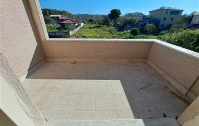 Pera Kocaali 1 Sitesi Havuzlu Denize Yakın 67m2 Satılık 2+1