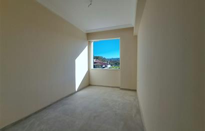Pera Kocaali 1 Sitesi Havuzlu Denize Yakın 67m2 Satılık 2+1