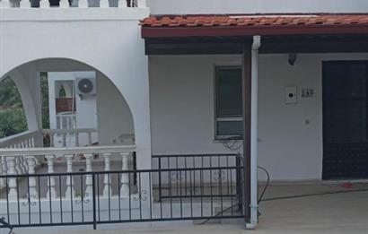 Kıyıkışlacık'da Gülüm Kıyı Sitesinde Denize Nazır Satılık Villa