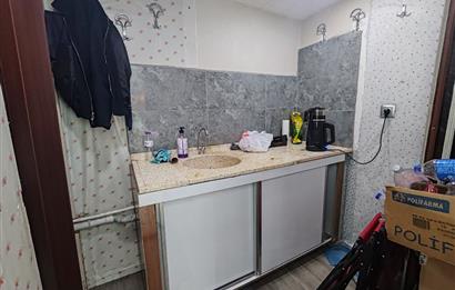 Lise Caddesi Üzerinde Devren Kiralık Cep Telefonu Dükkanı 