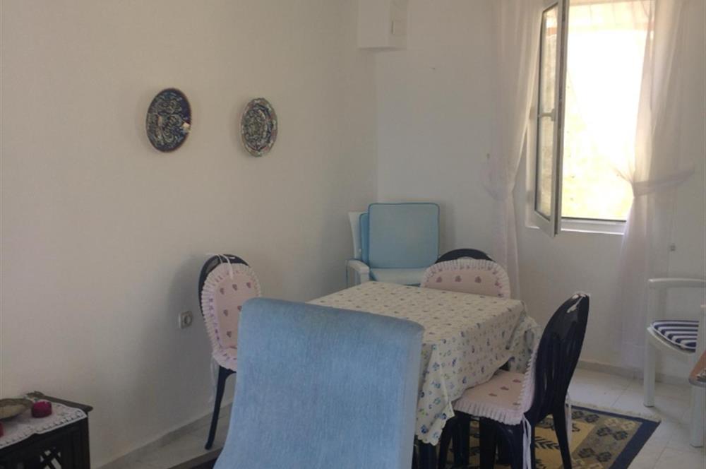 Kıyıkışlacık'da Gülüm Kıyı Sitesinde Denize Nazır Satılık Villa