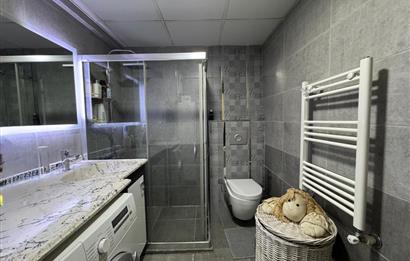 Karşıyaka Şemikler'de Merkezi Konumda Satılık 2+1 Daire