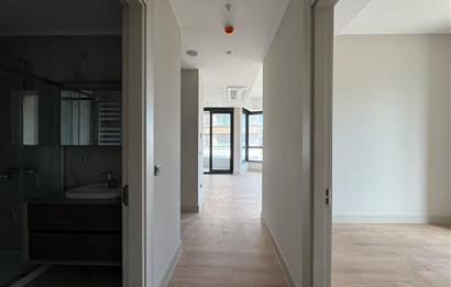 Alsancak Evora'da Deniz Manzaralı Sıfır 2+1 Kiralık Daire