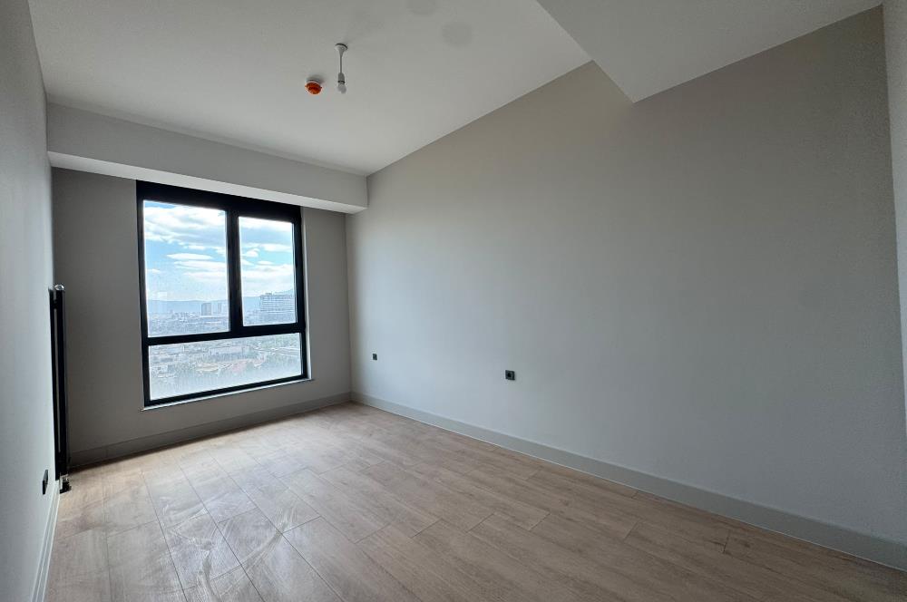 Alsancak Evora'da Deniz Manzaralı Sıfır 2+1 Kiralık Daire