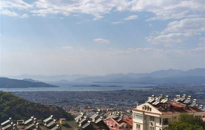 Fethiye Patlangıç'ta Deniz Manzaralı, Site İçinde Havuzlu Daire