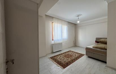 Buca Efeler Park Yaşam'da 1+1 Eşyalı Kiralık Daire