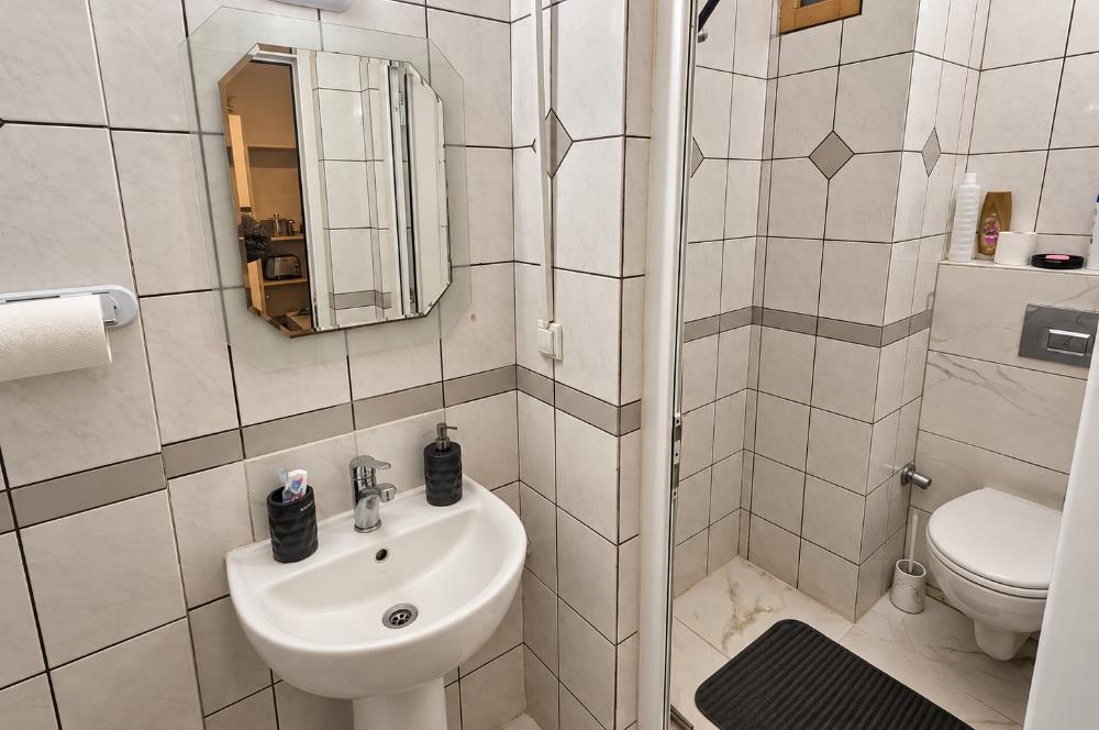 CENTURY 21'DEN SIRRIPAŞA'DA 85 M² KİRALIK 1. KAT 1+1 BÜRO / OFİS